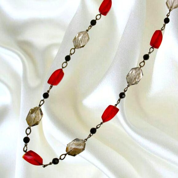 Red, black and gray glass bead necklace an earring set made with gray oval links - Picture 6 of 12